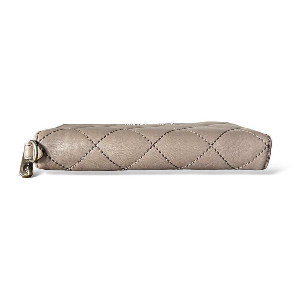 NWOT- Michael Kors Quilted Long Zip Around Wallet Mauve Phone Holder Case - Picture 4 of 6